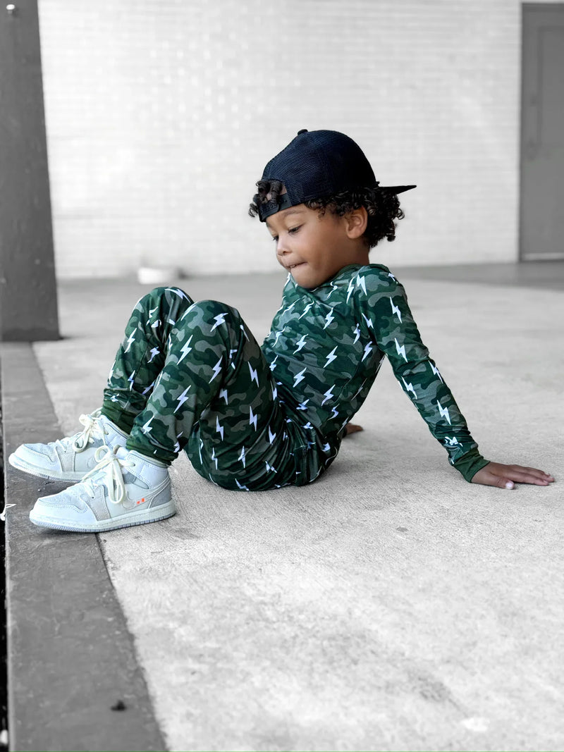 Bamboo Two Piece Set | Green Camo Bolts