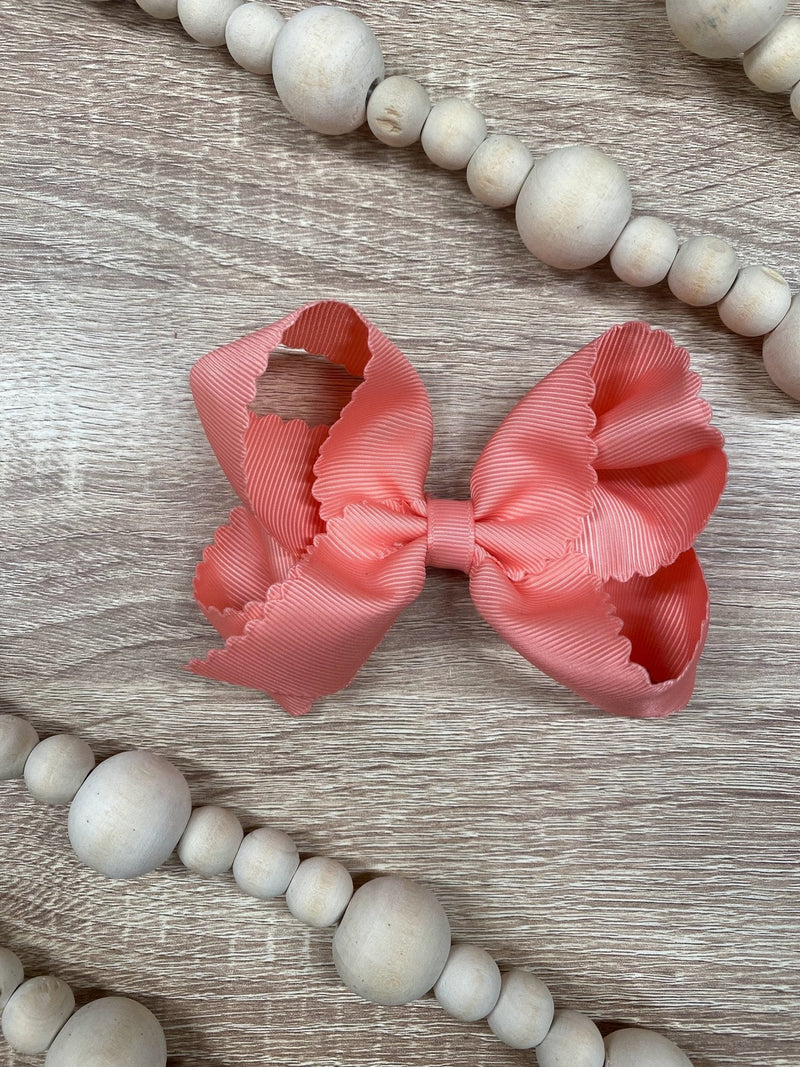 Classic Scalloped Bows - Alligator Clip - 4.5"