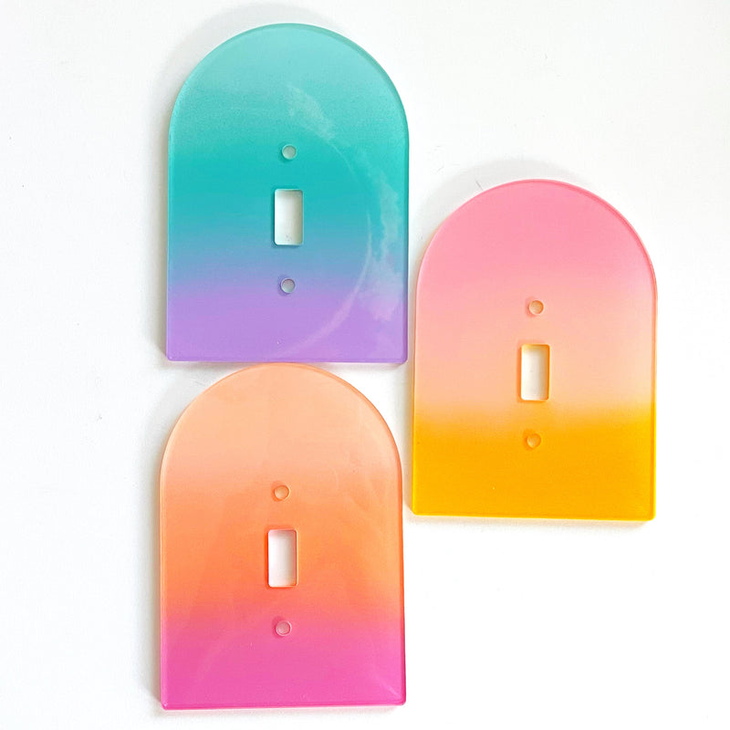 Arch light switch plate