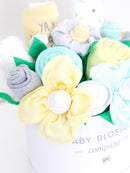 Neutral Hatbox Bouquet - Deluxe