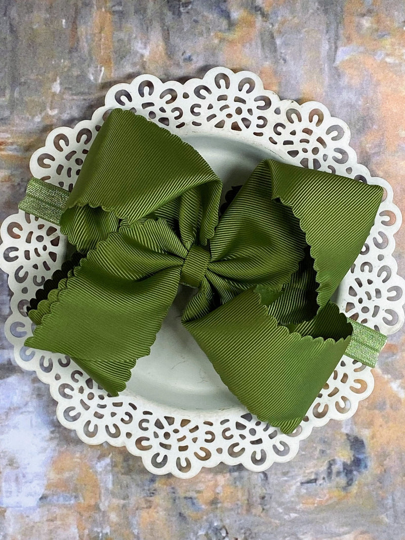 Oversize Scalloped Bow - Headband - 5.5"