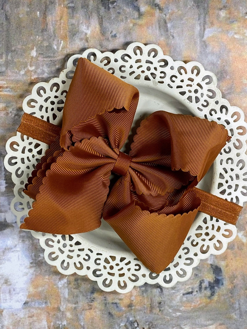 Oversize Scalloped Bow - Headband - 5.5"