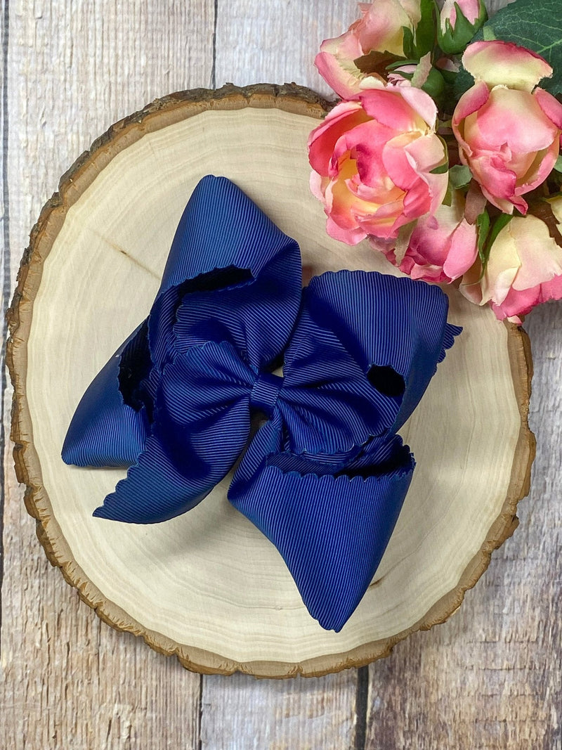 Oversize Scalloped Bows - Alligator Clip - 5.5"