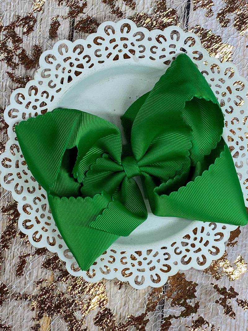 Oversize Scalloped Bows - Alligator Clip - 5.5"