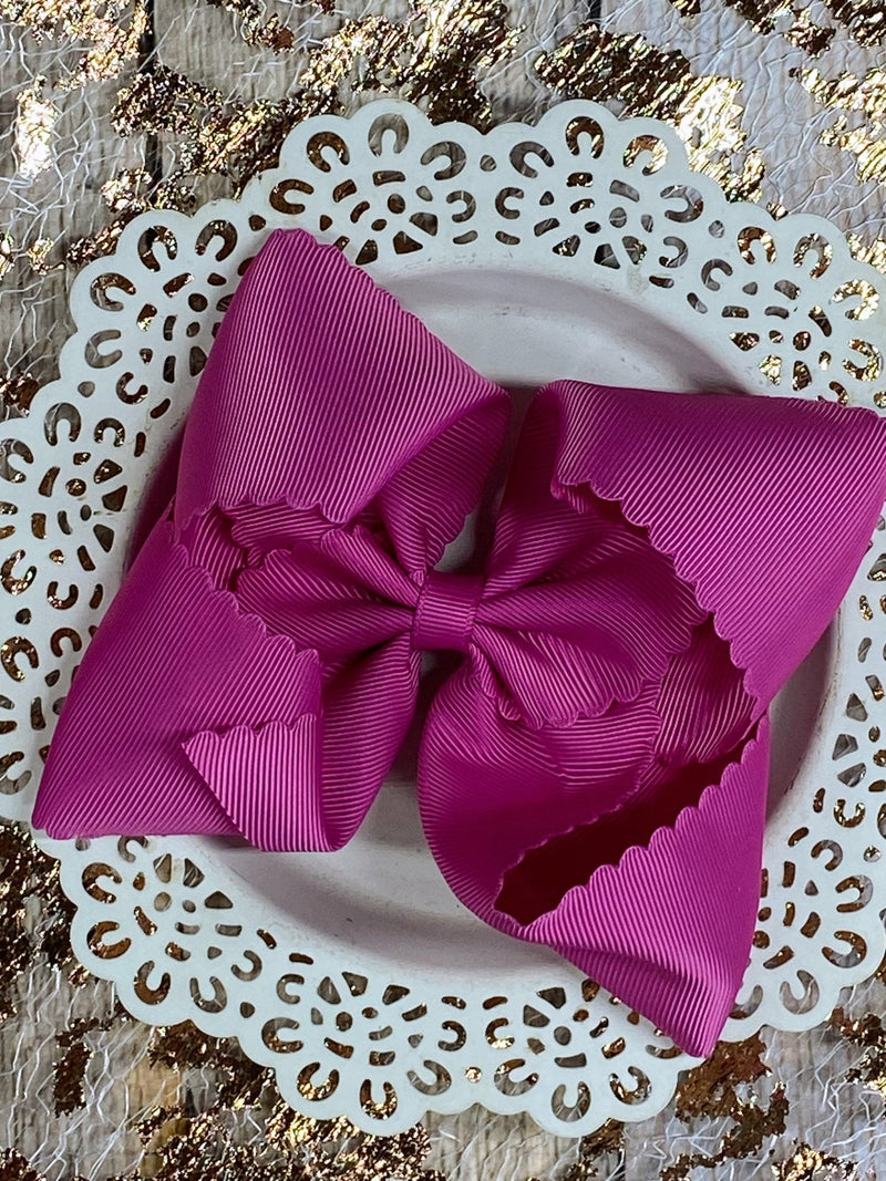 Oversize Scalloped Bows - Alligator Clip - 5.5"