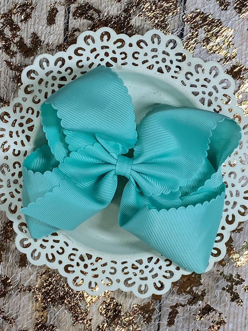 Oversize Scalloped Bows - Alligator Clip - 5.5"
