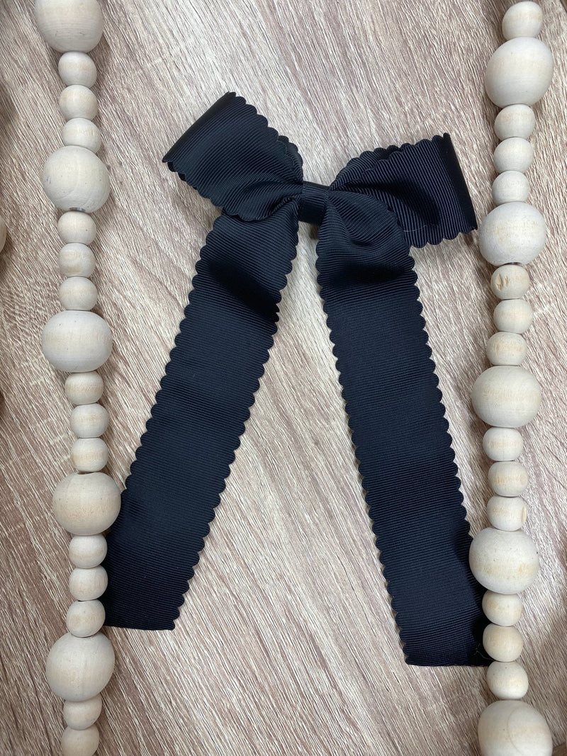 Scalloped Long Tail Bow with Alligator Clip